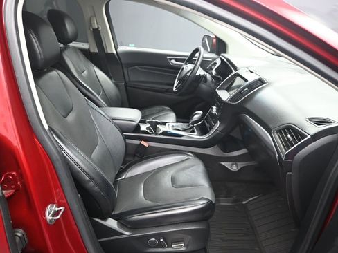 Used 2018 Ford Edge Titanium w/ Equipment Group 301A image 39