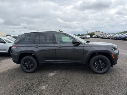 New 2026 Jeep Grand Cherokee Altitude