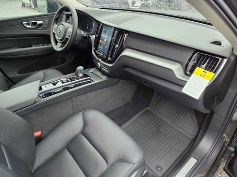 New 2025 Volvo XC60 B5 Core w/ Protection Package Premier image 12