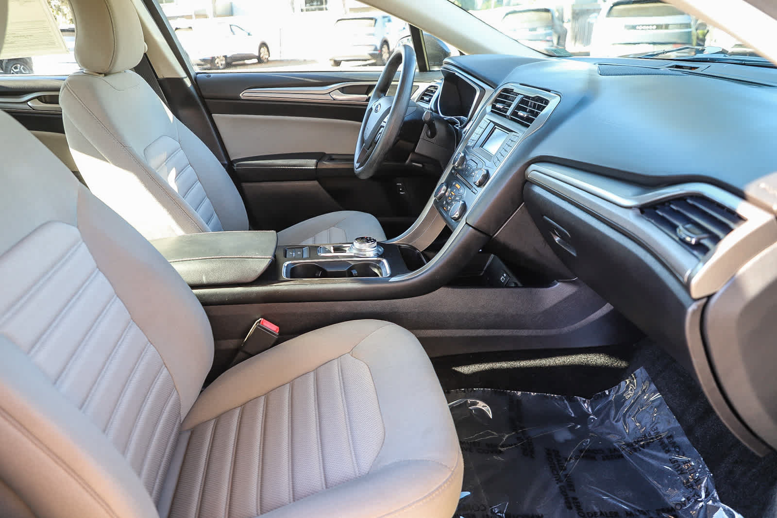 Used 2017 Ford Fusion S FWD image 15