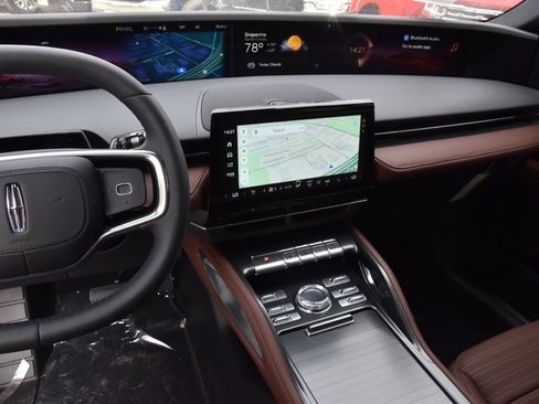 New 2026 Lincoln Nautilus Reserve w/ Jet Appearance Package image 34