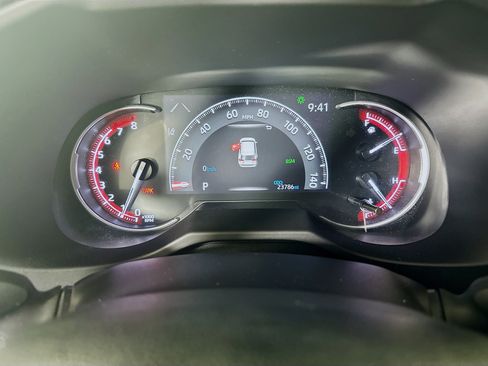 Used 2024 Toyota RAV4 XLE w/ Convenience Package FWD image 19