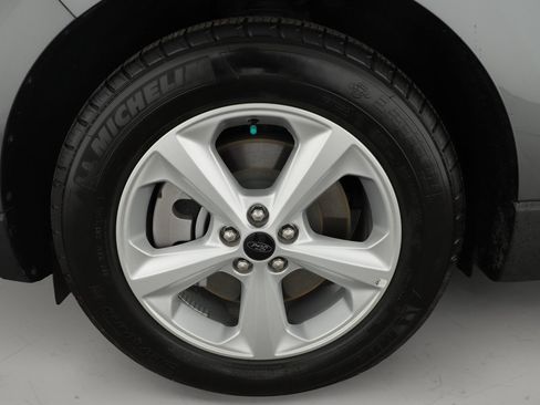 Used 2023 Ford Edge SE AWD/4WD image 7