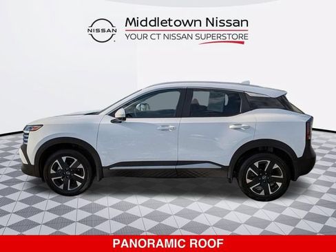 Certified 2025 Nissan Kicks SV w/ SV Premium Package AWD/4WD image 7