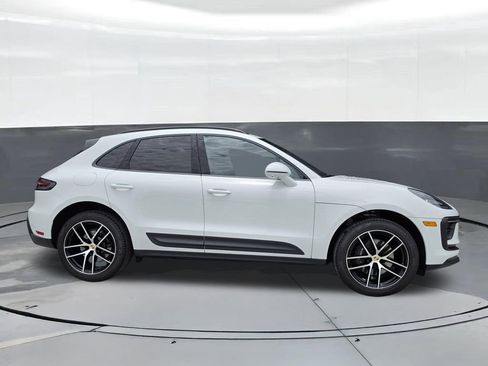 Used 2026 Porsche Macan AWD/4WD image 7