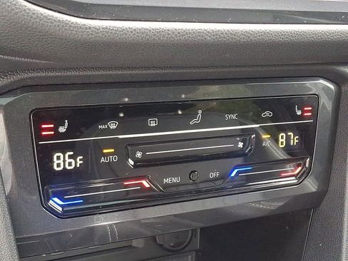 Used 2023 Volkswagen Tiguan SE R-Line AWD/4WD image 17