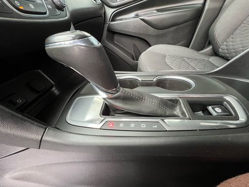 Used 2018 Chevrolet Equinox LT image 23