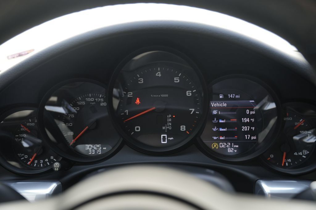 Used 2017 Porsche 911 Carrera RWD image 39