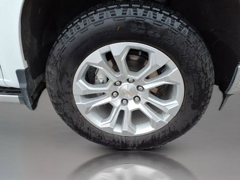 Used 2024 Chevrolet Silverado 1500 LTZ w/ Technology Package image 10