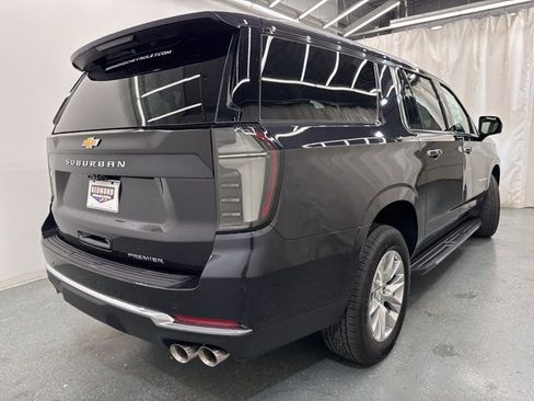 New 2026 Chevrolet Suburban Premier AWD/4WD image 9