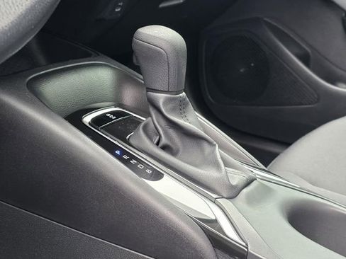 Certified 2025 Toyota Corolla LE FWD image 18