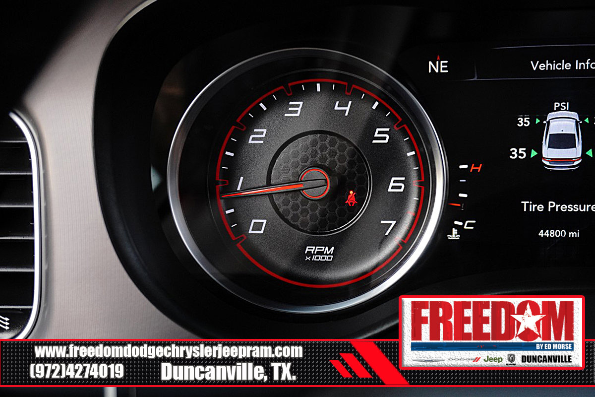 Used 2022 Dodge Charger SXT RWD image 28