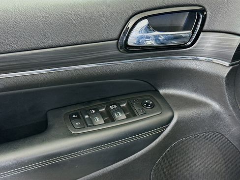 Used 2021 Jeep Grand Cherokee Limited w/ Quick Order Package 28K 80th AWD/4WD image 15