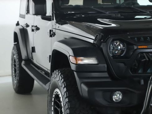 Used 2018 Jeep Wrangler Unlimited Sport S AWD/4WD image 8