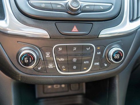 Used 2020 Chevrolet Equinox LT AWD/4WD image 30