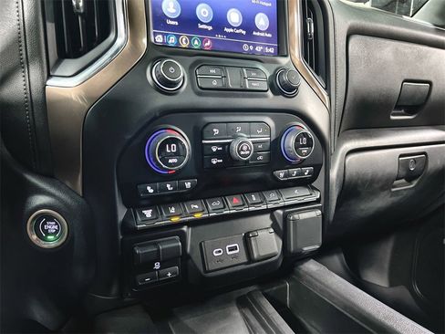 Used 2022 Chevrolet Silverado 2500 High Country image 20