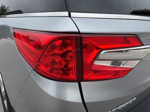 Used 2019 Honda Odyssey EX-L image 7