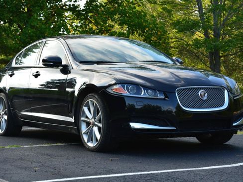 Used 2015 Jaguar XF Portfolio AWD/4WD image 3