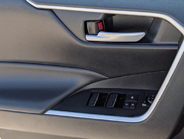 Certified 2025 Toyota RAV4 XLE AWD/4WD image 23