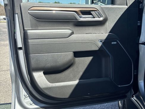 Used 2023 Chevrolet Silverado 1500 RST w/ Rally Edition image 14