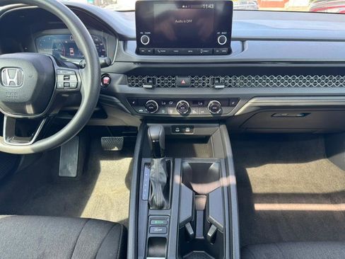 Used 2023 Honda Accord EX image 33