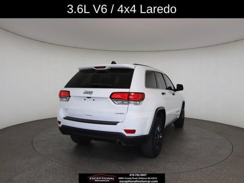 Used 2020 Jeep Grand Cherokee Laredo AWD/4WD image 16