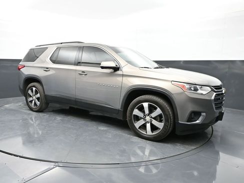 Used 2019 Chevrolet Traverse LT w/ LT Premium Package image 5
