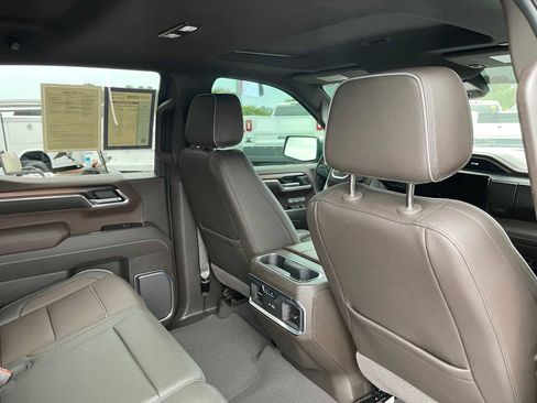 Used 2025 GMC Sierra 1500 Denali w/ Denali Reserve Package AWD/4WD image 24