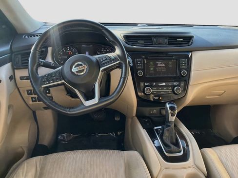 Used 2019 Nissan Rogue SV w/ Sun & Sound Touring Package FWD image 20