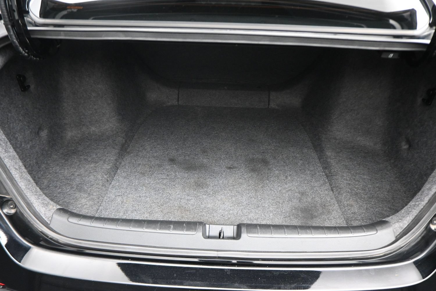 Used 2018 Honda Accord LX image 12