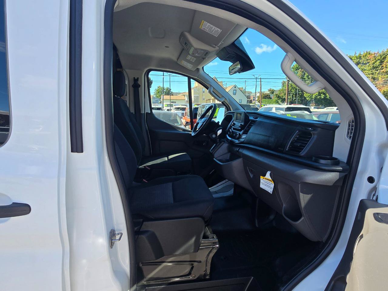 Used 2025 Ford Transit 250 Low Roof w/ Exterior Upgrade Package RWD image 15
