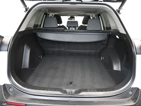 Used 2022 Toyota RAV4 XLE w/ Convenience Package image 40