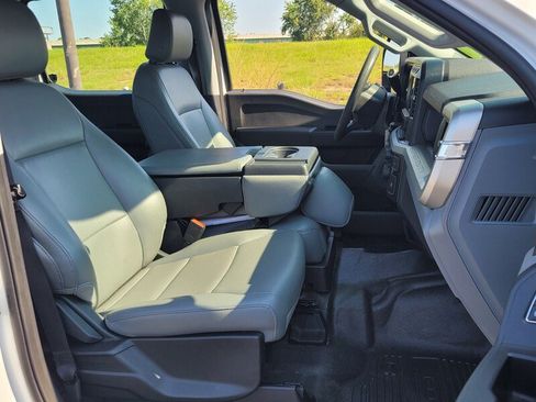 Used 2024 Ford F250 XL image 13