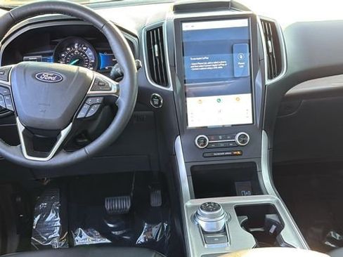 Used 2024 Ford Edge SEL w/ Convenience Package AWD/4WD image 7