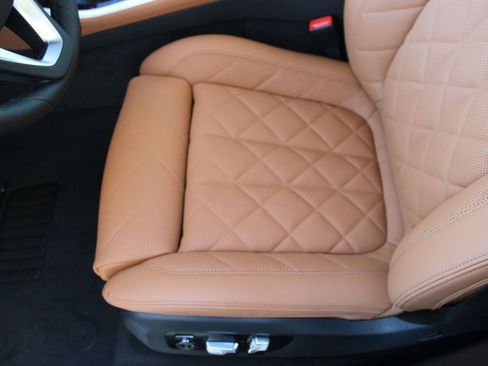 New 2026 BMW X5 sDrive40i image 13