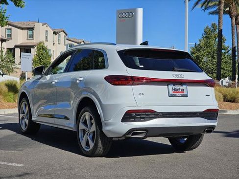 Used 2025 Audi Q5 Premium Plus w/ Premium Plus AWD/4WD image 9