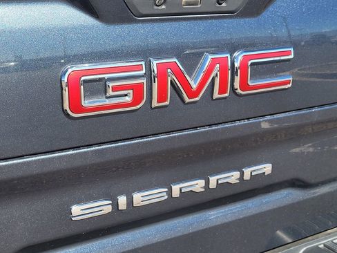 Used 2020 GMC Sierra 1500 AT4 w/ Off-Road Performance Package image 8