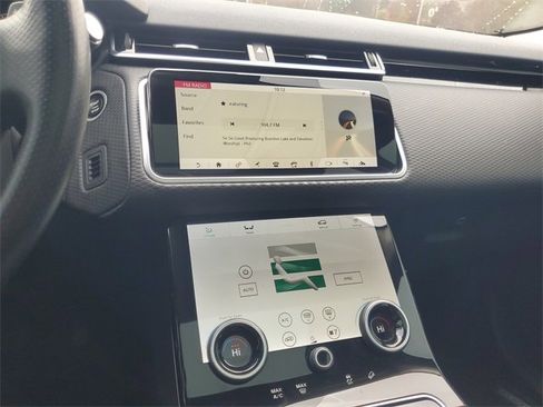 Used 2019 Land Rover Range Rover Velar S image 20