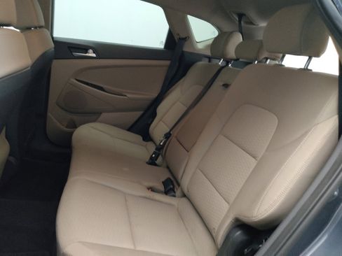Used 2019 Hyundai Tucson Value FWD image 18