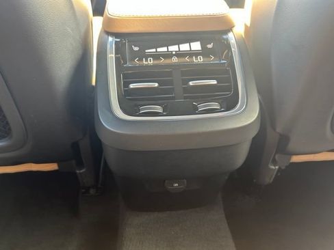 Used 2023 Volvo XC90 B6 Ultimate w/ Protection Package Premier AWD/4WD image 15