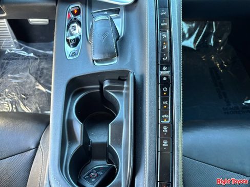 Used 2022 Chevrolet Corvette Stingray Coupe RWD image 28