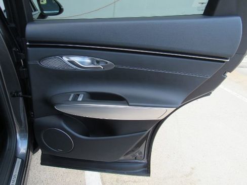 Used 2022 Genesis GV70 2.5T w/ Select Package image 26