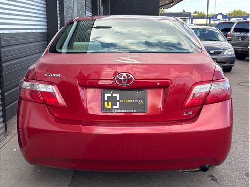 Used 2009 Toyota Camry LE image 9