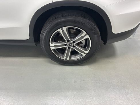 Used 2019 Mercedes-Benz GLC 300 4MATIC image 31