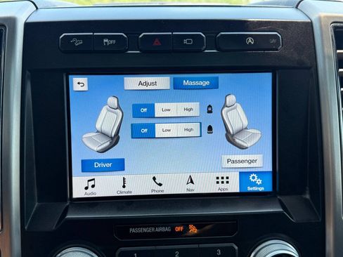 Used 2018 Ford F150 Platinum w/ Equipment Group 701A Luxury AWD/4WD image 18