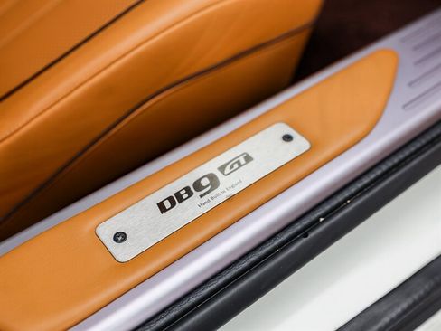 Used 2016 Aston Martin DB9 GT RWD image 28
