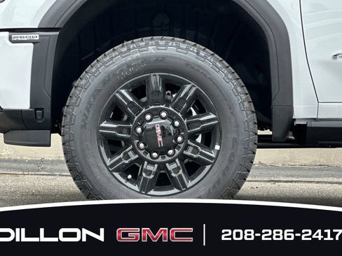 Used 2026 GMC Sierra 2500 AT4 w/ AT4 Premium Plus Package AWD/4WD image 28