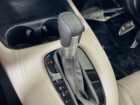 Used 2023 Honda HR-V LX image 16