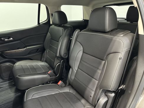 Used 2020 GMC Acadia Denali w/ Denali Ultimate Package image 30