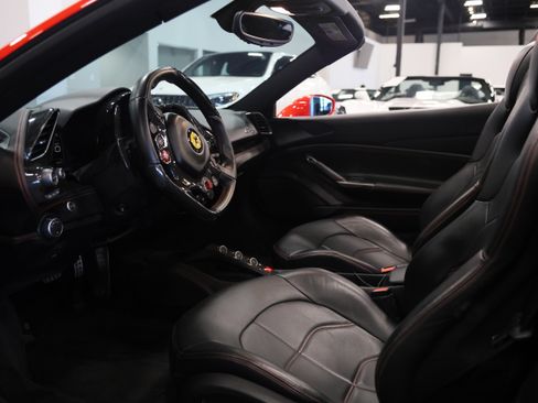 Used 2017 Ferrari 488 Spider RWD image 19